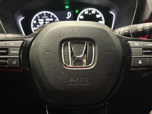Used 2023 Honda Pilot Sport image 15
