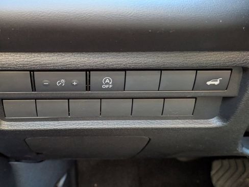 New 2026 Mitsubishi Outlander SE FWD image 25