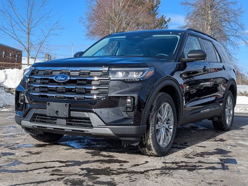 New 2026 Ford Explorer Active image 8
