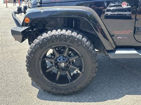Used 2012 Jeep Wrangler Unlimited Sport AWD/4WD image 14
