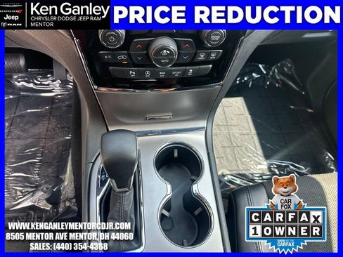 Used 2019 Jeep Grand Cherokee Altitude AWD/4WD image 18