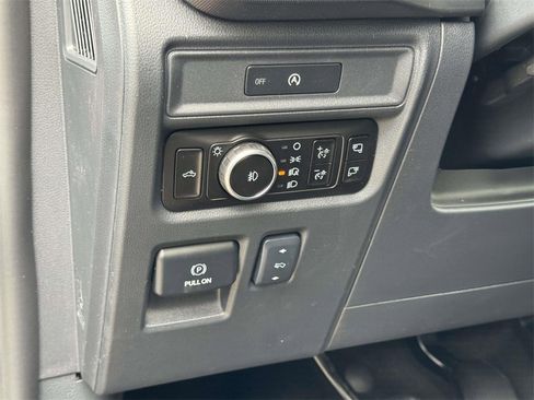 New 2025 Ford F150 Lariat w/ Equipment Group 502A High image 9