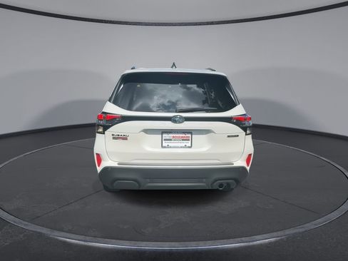Used 2025 Subaru Forester Touring w/ Popular Package - Touring image 12