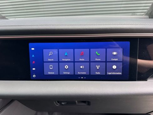 Certified 2025 Porsche Macan Turbo Electric AWD/4WD image 44