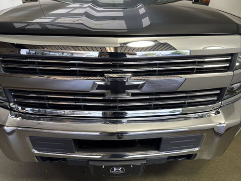 Used 2016 Chevrolet Silverado 2500 LT w/ LT Convenience Package AWD/4WD image 26