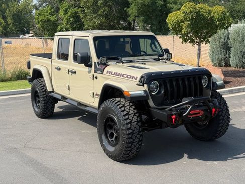 Used 2020 Jeep Gladiator Rubicon AWD/4WD image 2