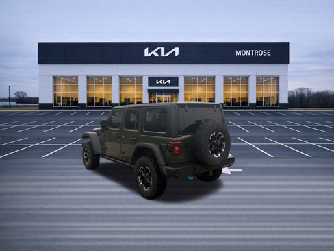 Used 2024 Jeep Wrangler Unlimited Rubicon 4xe w/ Technology Group AWD/4WD image 7