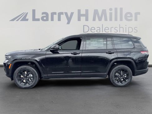 New 2025 Jeep Grand Cherokee L Altitude image 5