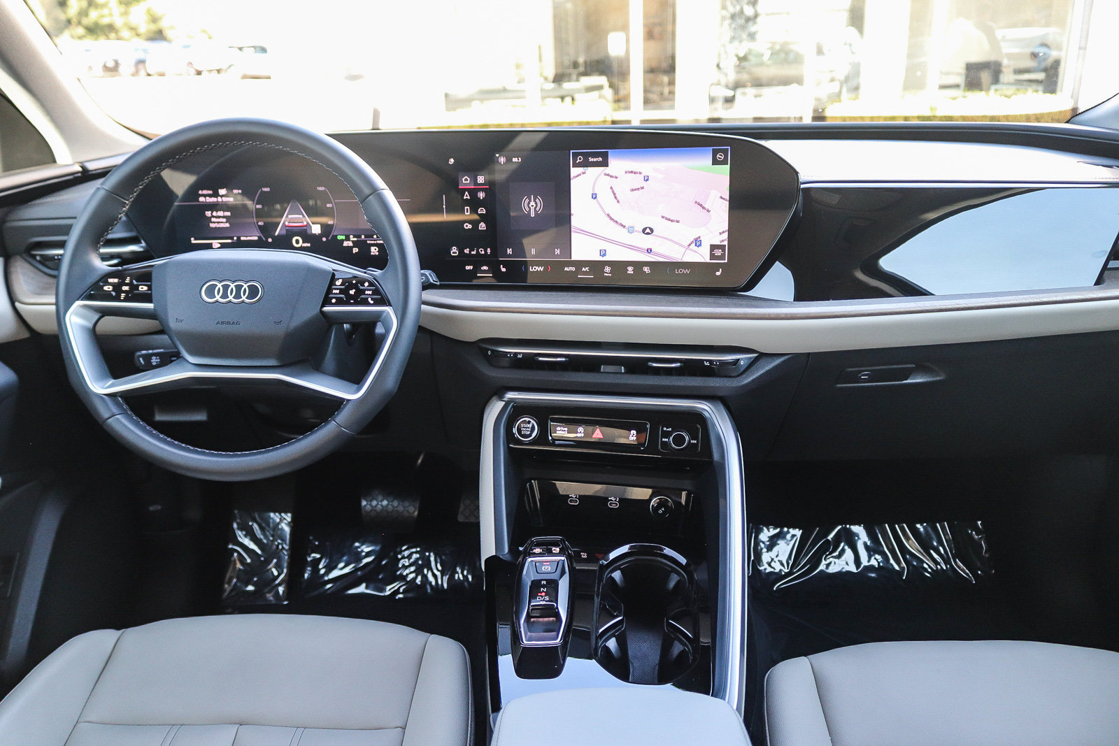 Used 2025 Audi Q5 Premium AWD/4WD image 13