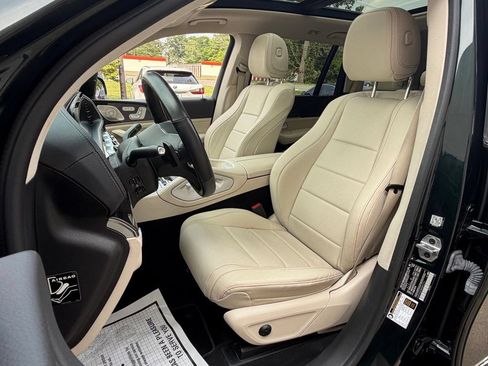 Used 2023 Mercedes-Benz GLS 450 4MATIC image 22