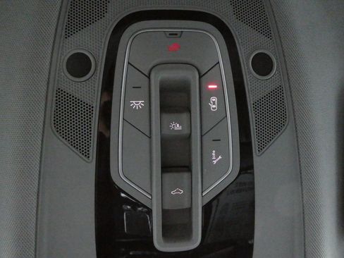 Used 2018 Audi Q5 2.0T Premium Plus w/ Premium Plus Package image 20