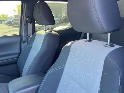 Used 2023 Toyota Tacoma TRD Sport w/ Advanced Technology Package image 11