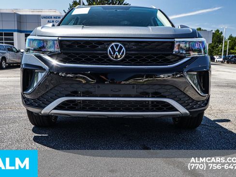 Used 2022 Volkswagen Taos SE image 11