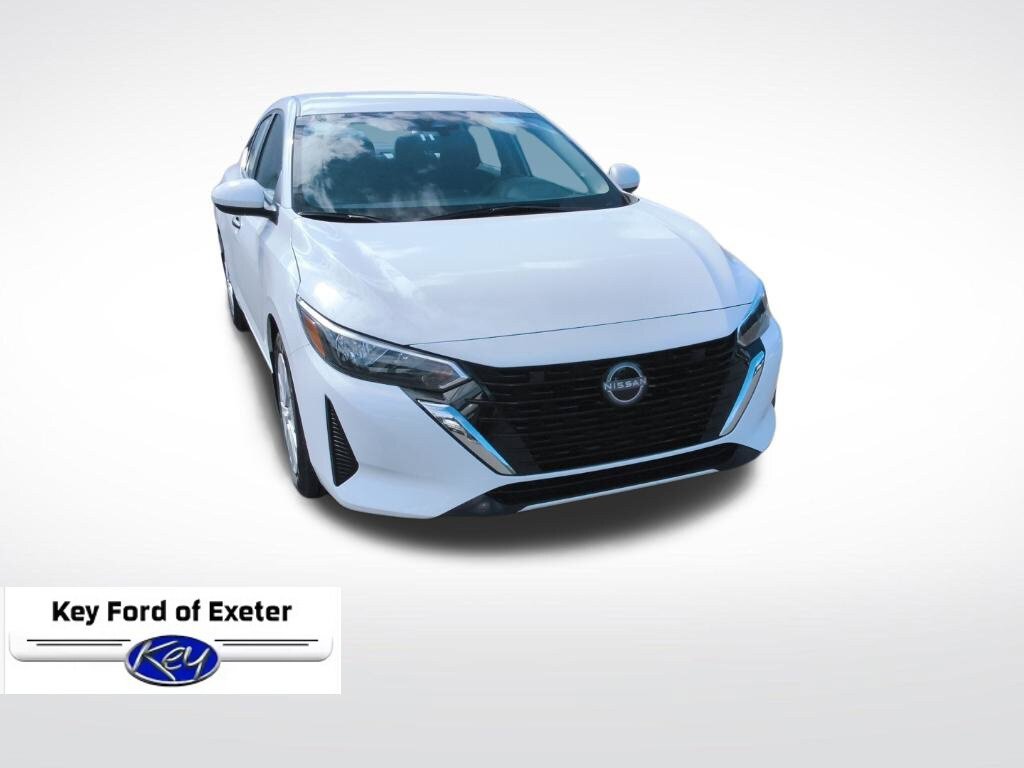 Used 2025 Nissan Sentra S FWD image 2