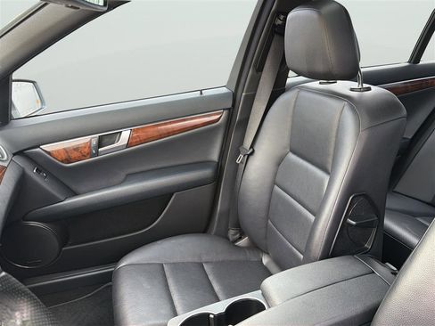 Used 2013 Mercedes-Benz C 300 4MATIC Sedan image 14