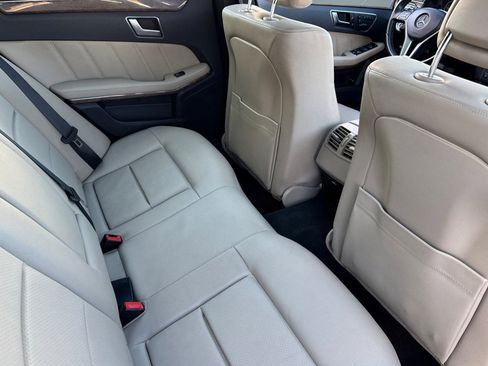 Used 2013 Mercedes-Benz E 350 BlueTEC Sedan image 30
