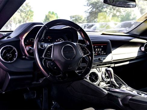 Used 2023 Chevrolet Camaro LT image 15