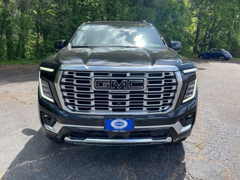 New 2026 GMC Yukon Denali w/ Denali Reserve Package image 8