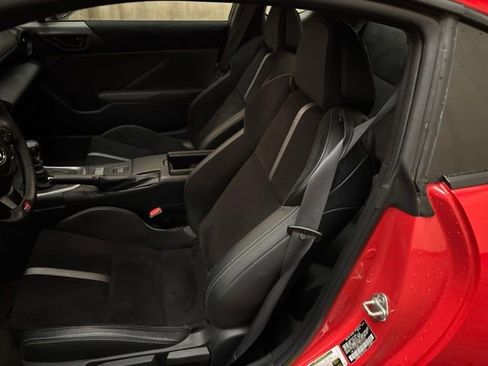 Used 2024 Toyota GR86 Premium RWD image 10