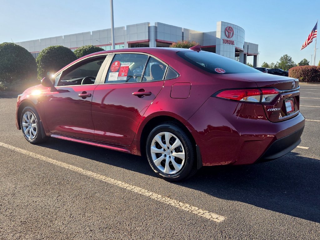 New 2027 Toyota Corolla LE FWD image 9