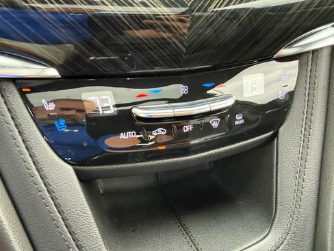 Used 2022 Cadillac XT6 Premium Luxury AWD/4WD image 30