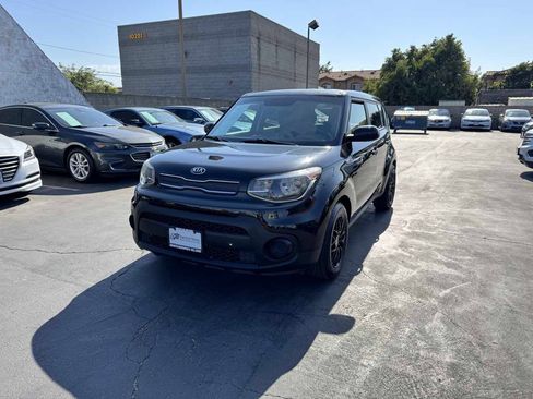 Used 2019 Kia Soul FWD image 11