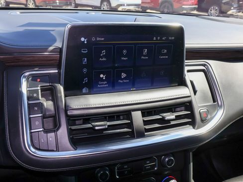 Used 2022 Chevrolet Tahoe LT w/ LT Signature Plus Package AWD/4WD image 18