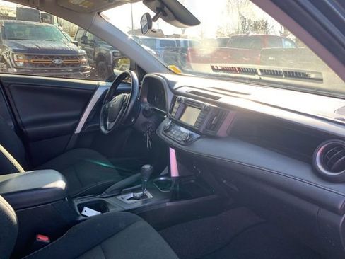 Used 2017 Toyota RAV4 XLE image 16