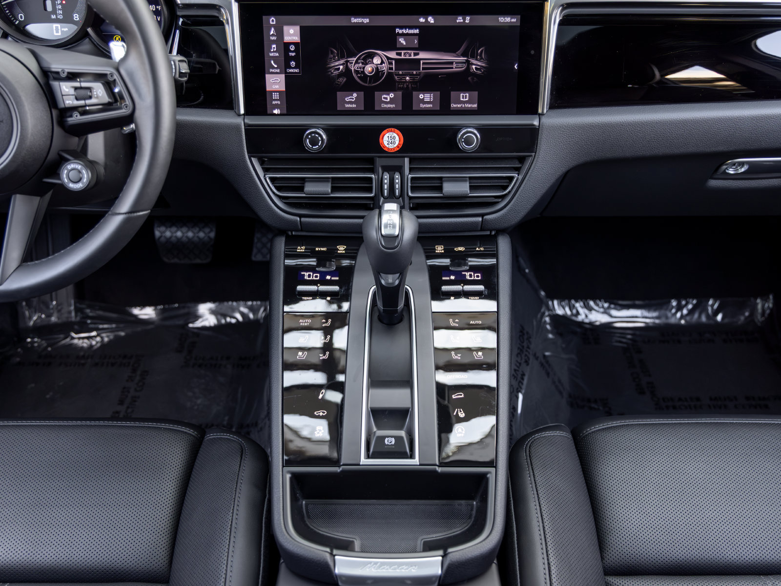Certified 2025 Porsche Macan Turbo AWD/4WD image 47