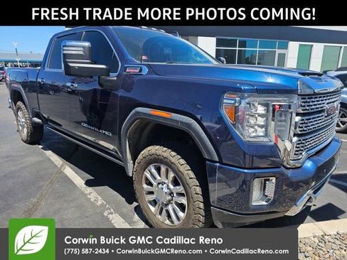Used 2021 GMC Sierra 2500 Denali w/ Denali Ultimate Package AWD/4WD image 2