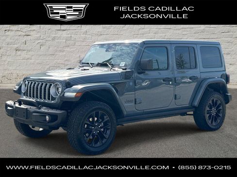 Used 2025 Jeep Wrangler Unlimited Sahara AWD/4WD image 1