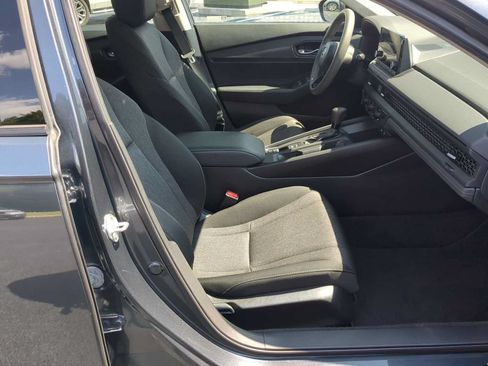 Used 2023 Honda Accord EX image 27