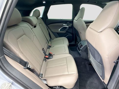 Used 2025 Audi Q5 Premium Plus w/ Premium Plus image 21