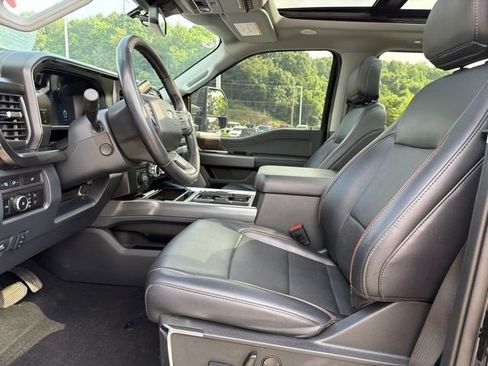 Used 2024 Ford F350 Lariat w/ Lariat Ultimate Package AWD/4WD image 12