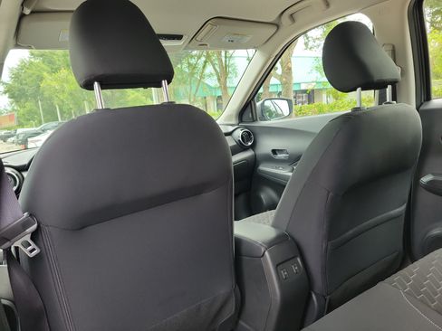 Certified 2022 Nissan Kicks SV FWD image 19