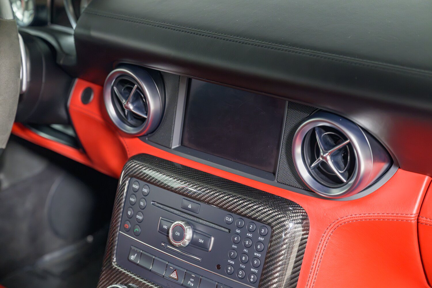 Used 2011 Mercedes-Benz SLS AMG Coupe image 34