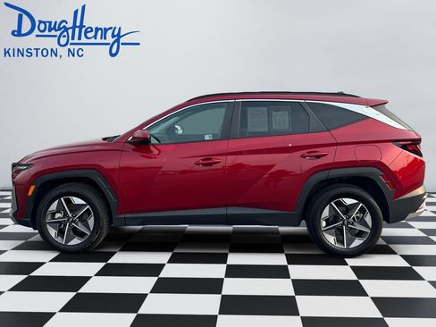 Used 2025 Hyundai Tucson SEL AWD/4WD image 2