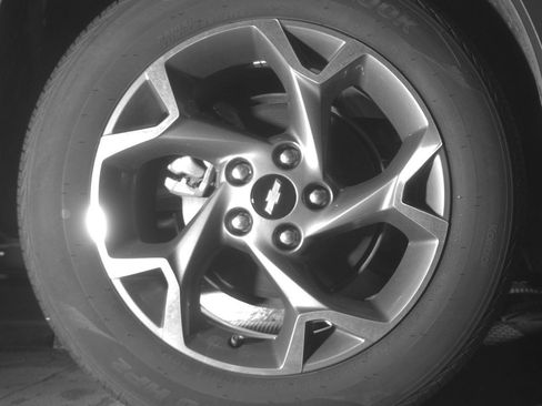 Used 2025 Chevrolet Trax LT FWD image 15