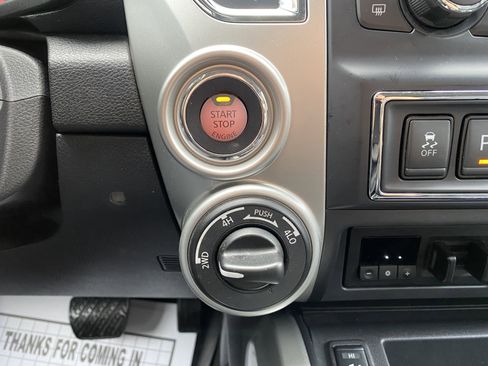 Used 2019 Nissan Titan SL w/ Chrome Package image 24