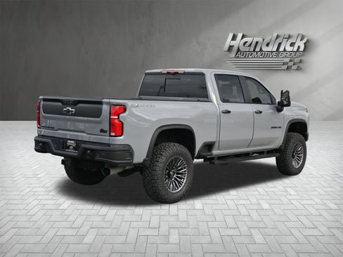 Used 2024 Chevrolet Silverado 2500 ZR2 w/ ZR2 Bison Edition AWD/4WD image 10