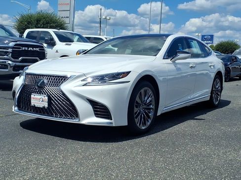 Used 2020 Lexus LS 500 AWD w/ Luxury Package image 3