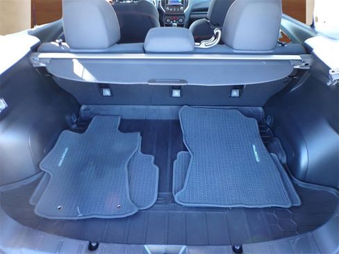 Used 2019 Subaru Crosstrek 2.0i Premium image 10