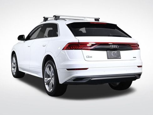 Used 2023 Audi Q8 Premium w/ Convenience Package AWD/4WD image 3