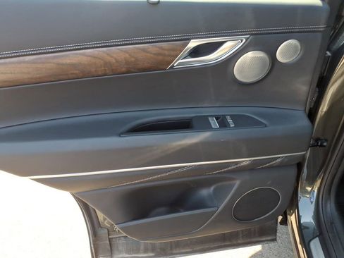 Used 2025 Genesis GV80 2.5T Prestige AWD/4WD image 10