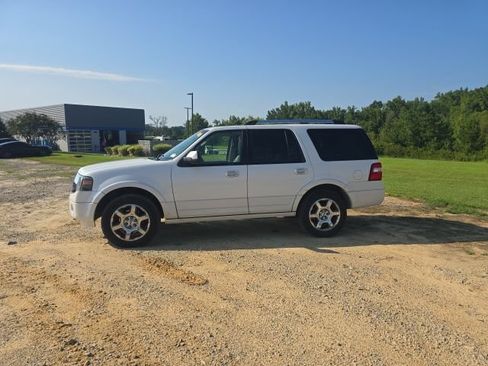 Used 2014 Ford Expedition Limited w/ Equipment Group 301A AWD/4WD image 4