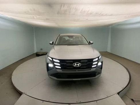 Certified 2026 Hyundai Tucson SE FWD image 7