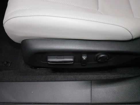 Certified 2025 Honda Accord EX-L image 20