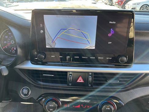 Used 2022 Kia Forte GT-Line image 33