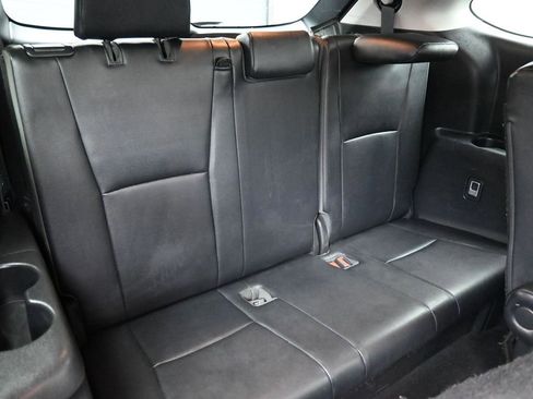 Certified 2020 Toyota Highlander XLE image 24