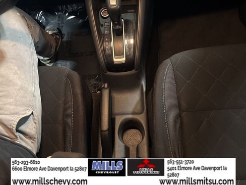 Used 2020 Nissan Kicks S image 23